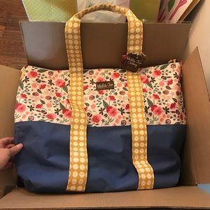 Matlinda Jane Going somewhere tote NWT